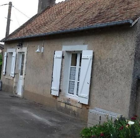 Location 24 Heures Du Mans Louplande Buitenkant foto